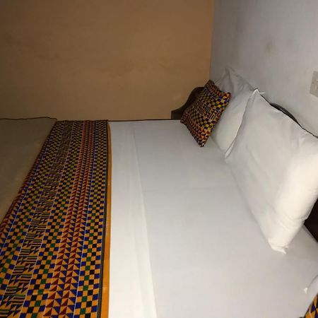 Akosombo Continental Hotel Exterior foto