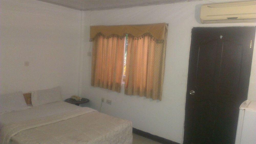 Akosombo Continental Hotel Exterior foto