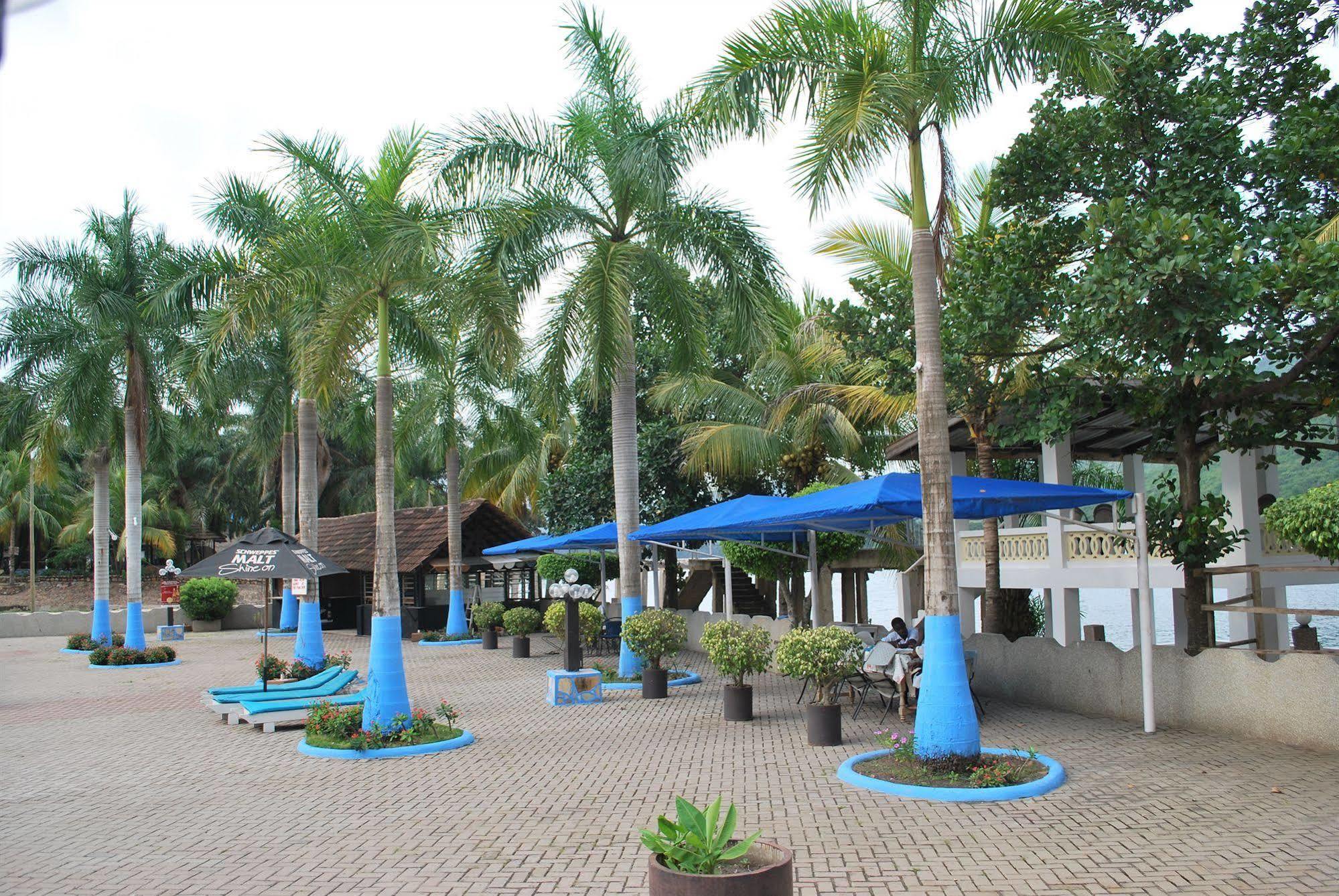 Akosombo Continental Hotel Exterior foto