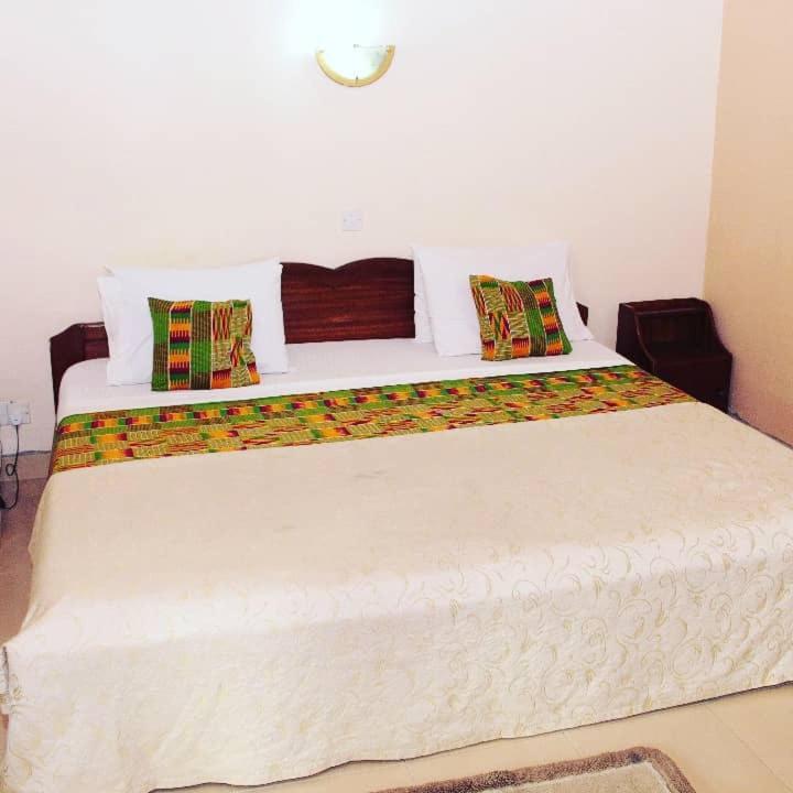 Akosombo Continental Hotel Exterior foto